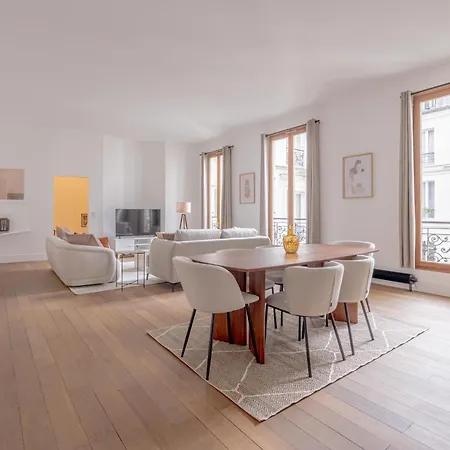 Beautiful Duplex Heart Of Paris